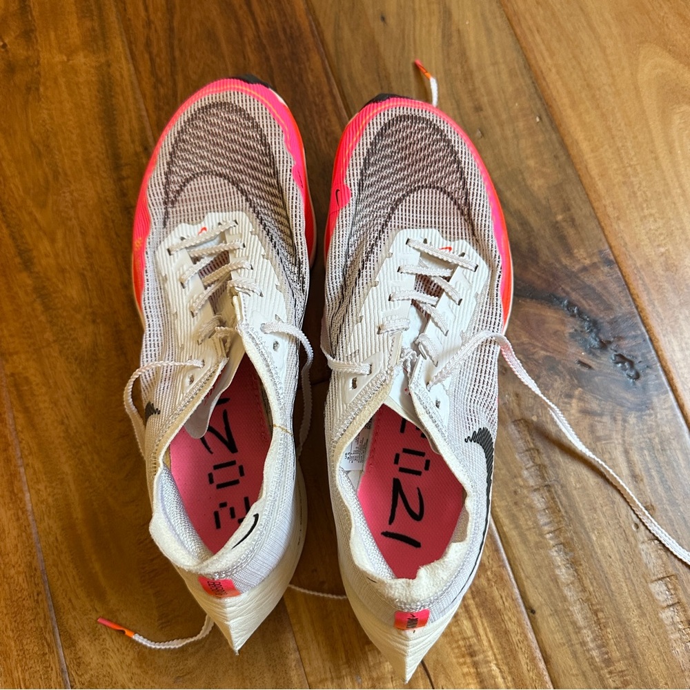 Nike Wmns ZoomX Vaporfly NEXT% 2